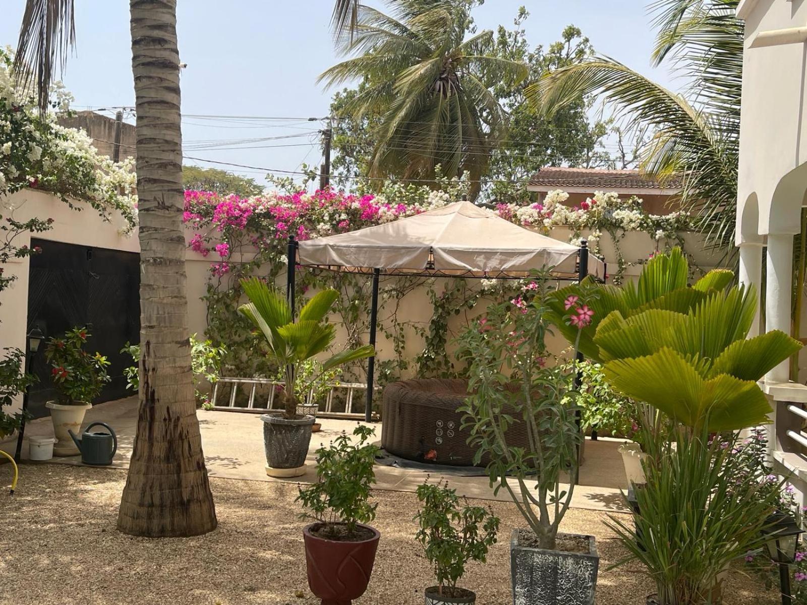 Villa Ngore Saly Exterior foto